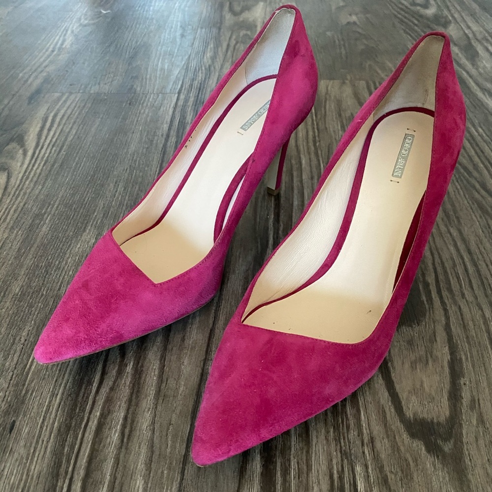 Giorgio Armani Pink Suede Pumps